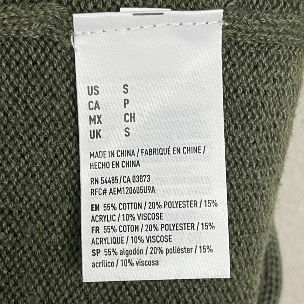 American Eagle Green Cold-Shoulder Split Bell Sle… - image 8